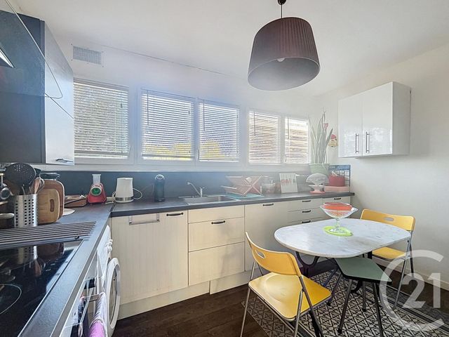 Appartement T4 à vendre - 4 pièces - 85.26 m2 - BORDEAUX - 33 - AQUITAINE - Century 21 Cabinet Rollin