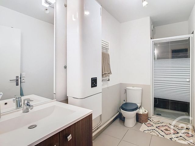 Appartement T3 à vendre - 3 pièces - 65.48 m2 - BORDEAUX - 33 - AQUITAINE - Century 21 Cabinet Rollin