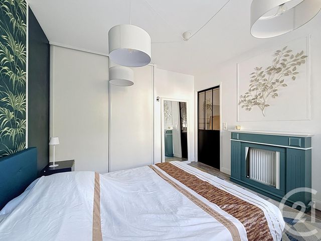 Appartement T2 à vendre - 2 pièces - 44.8 m2 - BORDEAUX - 33 - AQUITAINE - Century 21 Cabinet Rollin