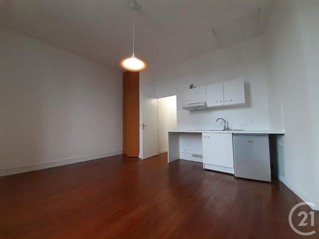 Appartement F2 à louer - 2 pièces - 39.0 m2 - BORDEAUX - 33 - AQUITAINE - Century 21 Cabinet Rollin