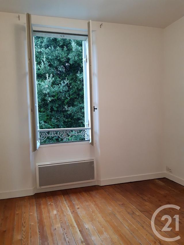 Appartement F2 à louer - 2 pièces - 39.0 m2 - BORDEAUX - 33 - AQUITAINE - Century 21 Cabinet Rollin