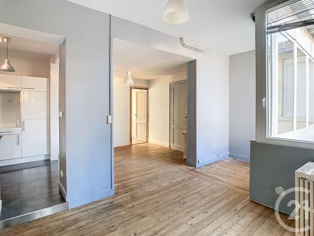 Appartement T4 à vendre - 4 pièces - 81.9 m2 - BORDEAUX - 33 - AQUITAINE - Century 21 Cabinet Rollin