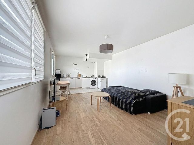 Appartement Studio à vendre - 1 pièce - 31.4 m2 - BORDEAUX - 33 - AQUITAINE - Century 21 Cabinet Rollin