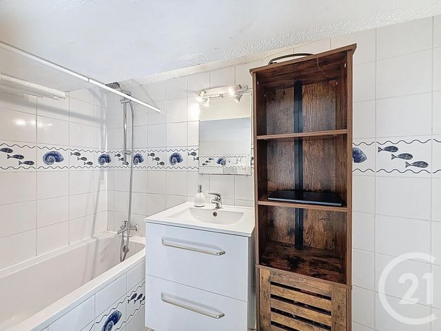 Appartement F1 à vendre - 1 pièce - 25.49 m2 - BORDEAUX - 33 - AQUITAINE - Century 21 Cabinet Rollin