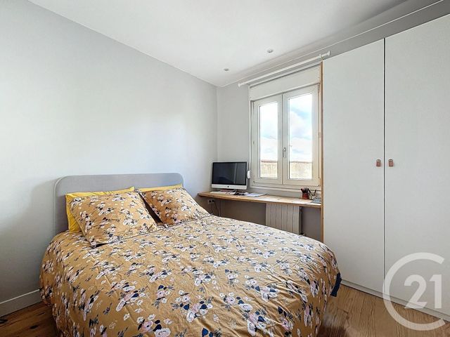 Afficher la photo en grand Appartement à vendre - 3 pièces - 72.32 m2 - BORDEAUX - 33 - AQUITAINE - Century 21 Cabinet Rollin