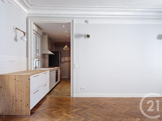 Appartement à vendre - 3 pièces - 72.32 m2 - BORDEAUX - 33 - AQUITAINE - Century 21 Cabinet Rollin