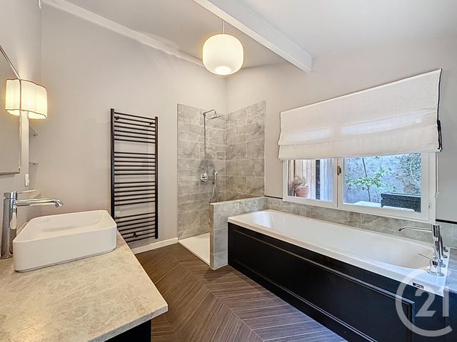 Appartement T3 à vendre - 3 pièces - 114.04 m2 - BORDEAUX - 33 - AQUITAINE - Century 21 Cabinet Rollin