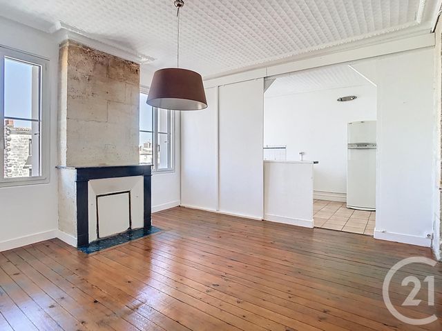 Appartement T1 à vendre - 1 pièce - 40.56 m2 - BORDEAUX - 33 - AQUITAINE - Century 21 Cabinet Rollin