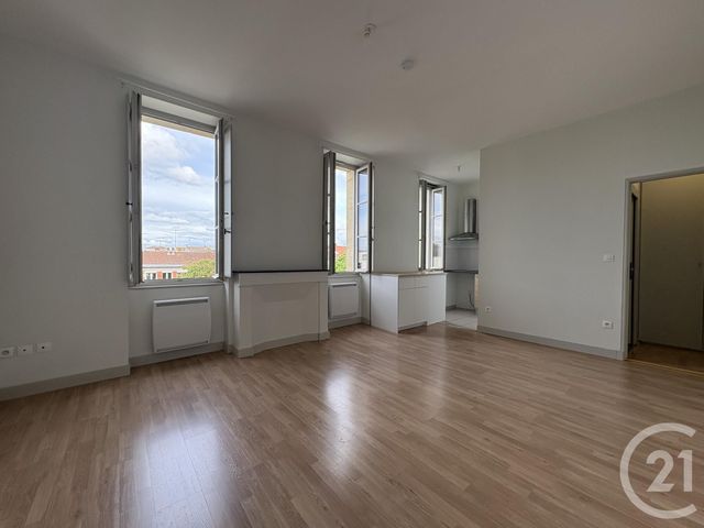 Appartement Studio à louer - 1 pièce - 26.91 m2 - BORDEAUX - 33 - AQUITAINE - Century 21 Cabinet Rollin