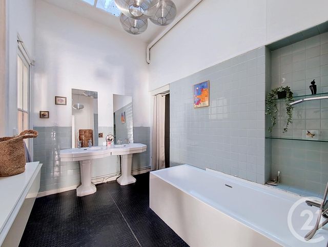 Appartement T5 à vendre - 5 pièces - 157.07 m2 - BORDEAUX - 33 - AQUITAINE - Century 21 Cabinet Rollin