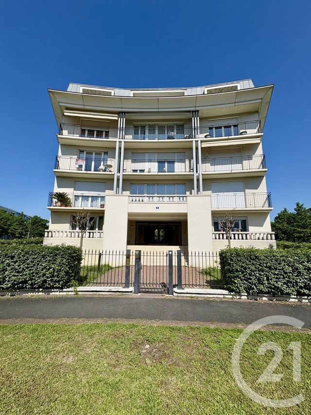 Appartement F3 à louer - 3 pièces - 73.91 m2 - BORDEAUX - 33 - AQUITAINE - Century 21 Cabinet Rollin
