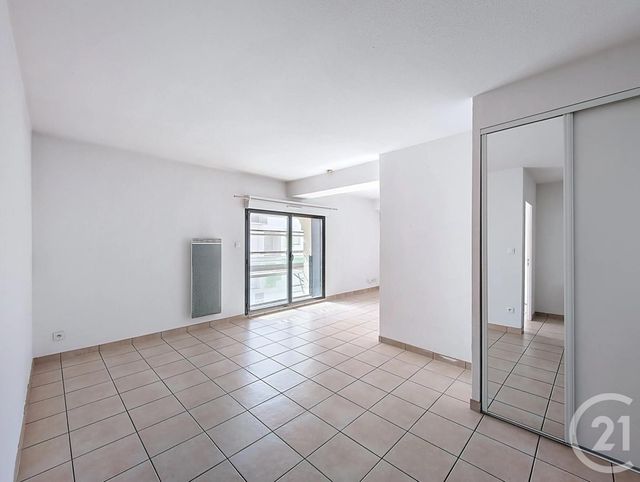 Appartement T2 à vendre - 2 pièces - 47.2 m2 - BORDEAUX - 33 - AQUITAINE - Century 21 Cabinet Rollin