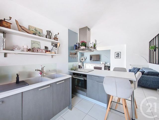 Appartement T4 à vendre - 4 pièces - 85.5 m2 - BORDEAUX - 33 - AQUITAINE - Century 21 Cabinet Rollin