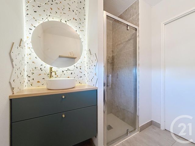 Appartement T2 à vendre - 2 pièces - 42.33 m2 - BORDEAUX - 33 - AQUITAINE - Century 21 Cabinet Rollin