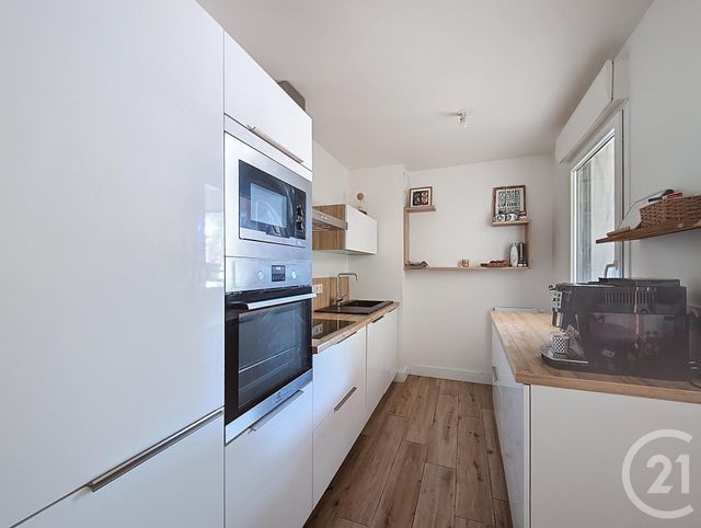 Appartement T4 à vendre - 4 pièces - 85.0 m2 - BORDEAUX - 33 - AQUITAINE - Century 21 Cabinet Rollin