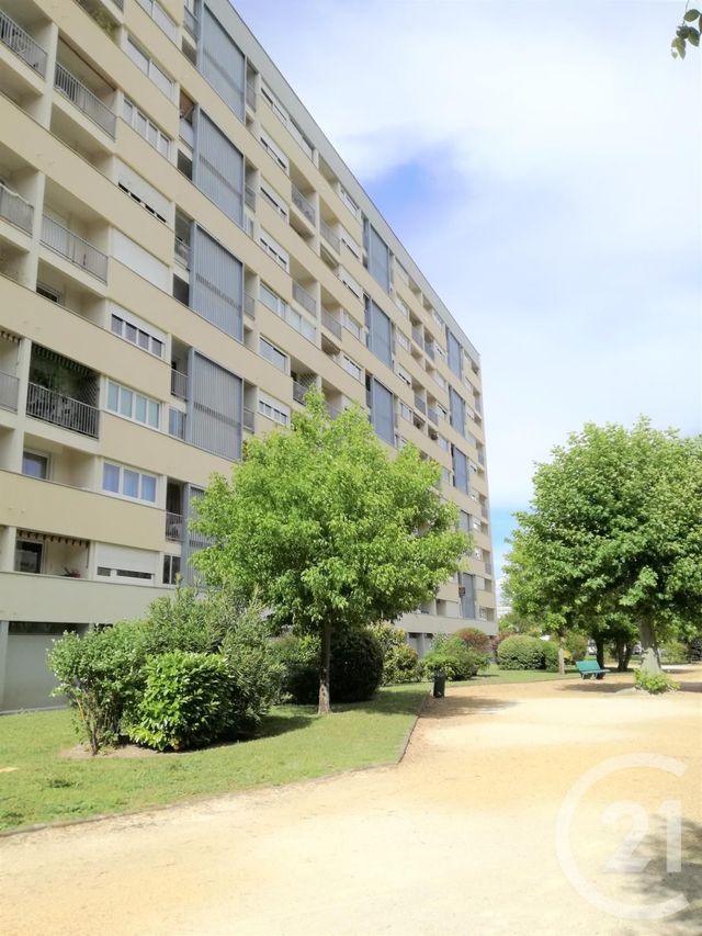 Appartement F3 à louer - 3 pièces - 67.22 m2 - LE BOUSCAT - 33 - AQUITAINE - Century 21 Cabinet Rollin