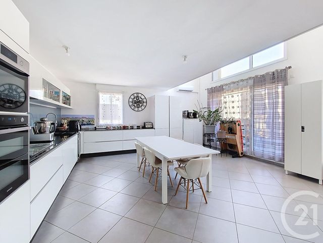 Appartement T5 à vendre - 5 pièces - 122.64 m2 - BORDEAUX - 33 - AQUITAINE - Century 21 Cabinet Rollin