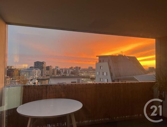 Appartement T2 à louer - 2 pièces - 46.13 m2 - BORDEAUX - 33 - AQUITAINE - Century 21 Cabinet Rollin