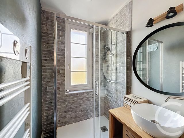 Appartement T2 à vendre - 2 pièces - 54.0 m2 - BORDEAUX - 33 - AQUITAINE - Century 21 Cabinet Rollin