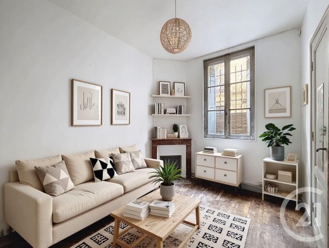 Appartement T3 à vendre - 3 pièces - 42.0 m2 - BORDEAUX - 33 - AQUITAINE - Century 21 Cabinet Rollin