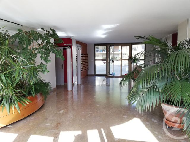 Appartement Studio à louer - 1 pièce - 36.2 m2 - LE BOUSCAT - 33 - AQUITAINE - Century 21 Cabinet Rollin