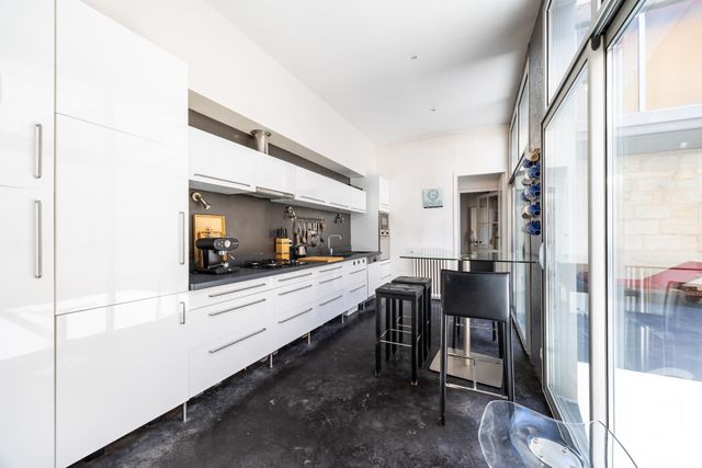 maison à vendre - 6 pièces - 219.7 m2 - BORDEAUX - 33 - AQUITAINE - Century 21 Cabinet Rollin