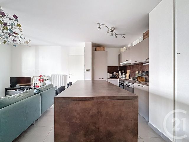 Appartement T3 à vendre - 3 pièces - 63.5 m2 - BORDEAUX - 33 - AQUITAINE - Century 21 Cabinet Rollin