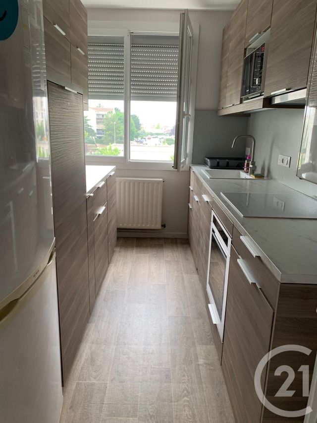 Appartement F4 à louer - 4 pièces - 67.81 m2 - MERIGNAC - 33 - AQUITAINE - Century 21 Cabinet Rollin