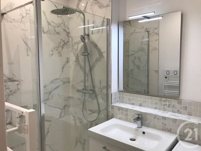 Appartement F2 à louer - 2 pièces - 47.88 m2 - BORDEAUX - 33 - AQUITAINE - Century 21 Cabinet Rollin