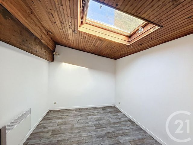 Appartement T3 à vendre - 3 pièces - 48.0 m2 - BORDEAUX - 33 - AQUITAINE - Century 21 Cabinet Rollin