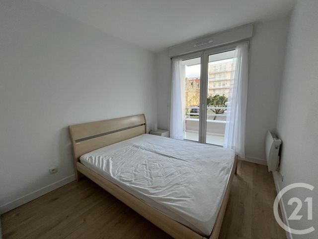 Appartement T2 à louer - 2 pièces - 38.81 m2 - BORDEAUX - 33 - AQUITAINE - Century 21 Cabinet Rollin