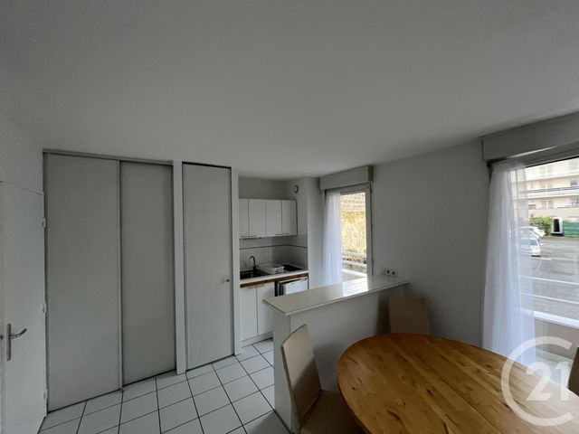 Appartement T2 à louer - 2 pièces - 38.81 m2 - BORDEAUX - 33 - AQUITAINE - Century 21 Cabinet Rollin