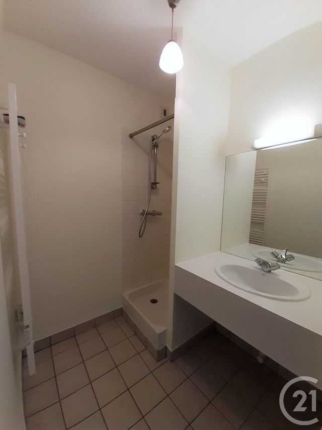 Appartement T4 à louer - 4 pièces - 108.08 m2 - BORDEAUX - 33 - AQUITAINE - Century 21 Cabinet Rollin