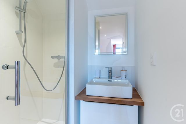 Appartement Chambre à louer - 1 pièce - 17.2 m2 - BORDEAUX - 33 - AQUITAINE - Century 21 Cabinet Rollin