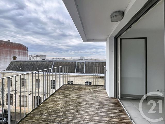 Appartement T3 à vendre - 3 pièces - 60.0 m2 - BORDEAUX - 33 - AQUITAINE - Century 21 Cabinet Rollin