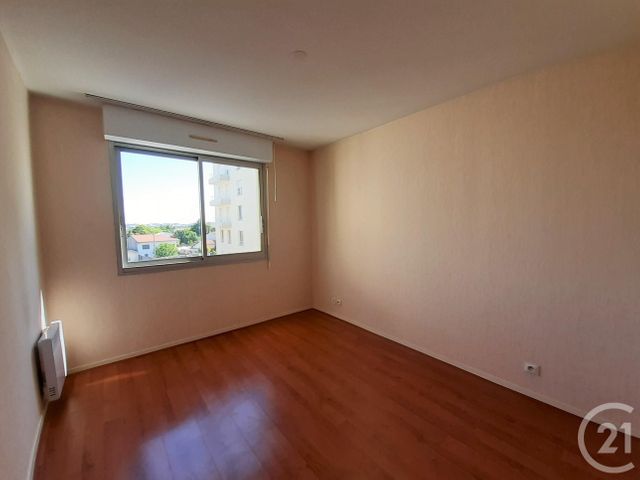 Appartement T2 à louer - 2 pièces - 44.18 m2 - MERIGNAC - 33 - AQUITAINE - Century 21 Cabinet Rollin