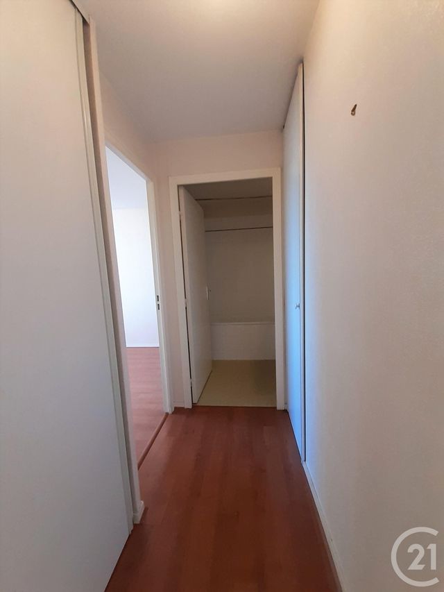 Appartement T2 à louer - 2 pièces - 44.18 m2 - MERIGNAC - 33 - AQUITAINE - Century 21 Cabinet Rollin