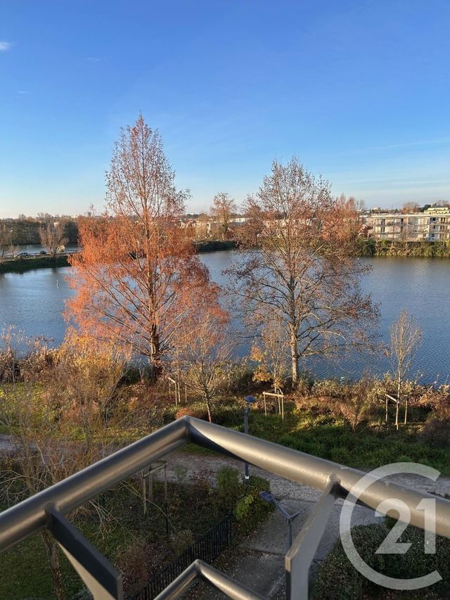 Appartement F2 à louer - 2 pièces - 51.38 m2 - BRUGES - 33 - AQUITAINE - Century 21 Cabinet Rollin