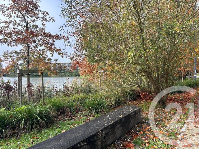 Appartement F2 à louer - 2 pièces - 51.38 m2 - BRUGES - 33 - AQUITAINE - Century 21 Cabinet Rollin