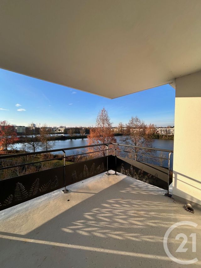 Appartement F2 à louer - 2 pièces - 51.38 m2 - BRUGES - 33 - AQUITAINE - Century 21 Cabinet Rollin