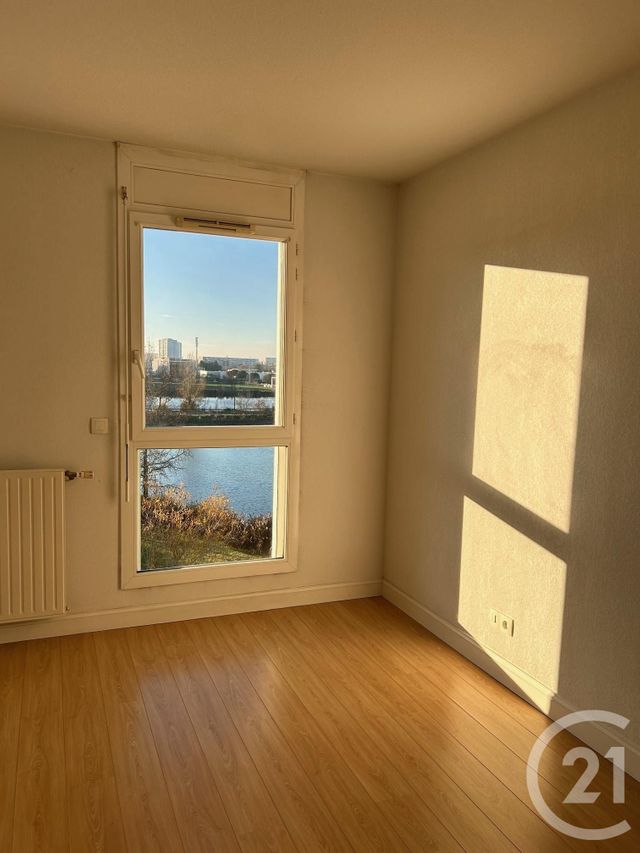 Appartement F2 à louer - 2 pièces - 51.38 m2 - BRUGES - 33 - AQUITAINE - Century 21 Cabinet Rollin