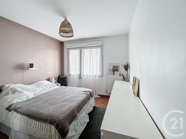 Appartement T4 à vendre - 4 pièces - 79.97 m2 - BORDEAUX - 33 - AQUITAINE - Century 21 Cabinet Rollin