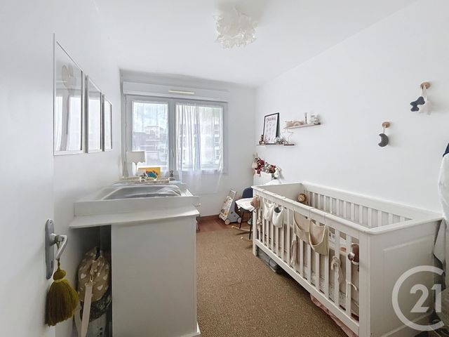 Appartement T4 à vendre - 4 pièces - 79.97 m2 - BORDEAUX - 33 - AQUITAINE - Century 21 Cabinet Rollin