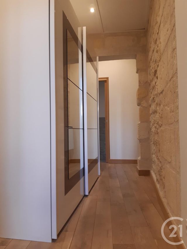 Appartement T2 à louer - 2 pièces - 56.88 m2 - BORDEAUX - 33 - AQUITAINE - Century 21 Cabinet Rollin