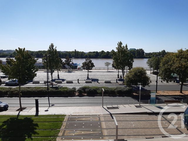 Appartement T2 à louer - 2 pièces - 56.88 m2 - BORDEAUX - 33 - AQUITAINE - Century 21 Cabinet Rollin