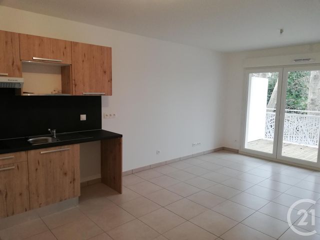 Appartement T2 à louer - 2 pièces - 41.09 m2 - MERIGNAC - 33 - AQUITAINE - Century 21 Cabinet Rollin