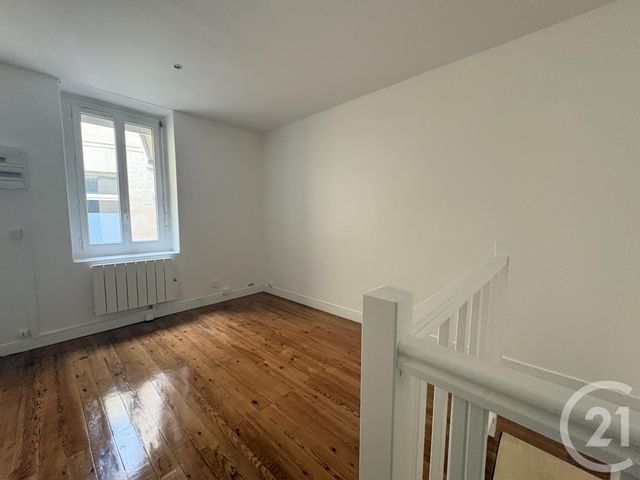 Appartement Studio à louer - 1 pièce - 23.72 m2 - BORDEAUX - 33 - AQUITAINE - Century 21 Cabinet Rollin
