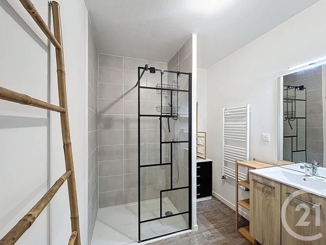 Appartement T2 à vendre - 2 pièces - 45.46 m2 - BORDEAUX - 33 - AQUITAINE - Century 21 Cabinet Rollin