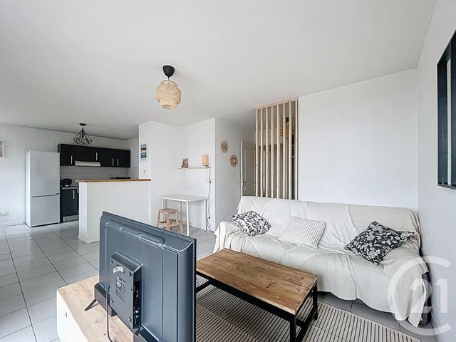 Appartement T3 à vendre - 3 pièces - 62.96 m2 - BORDEAUX - 33 - AQUITAINE - Century 21 Cabinet Rollin