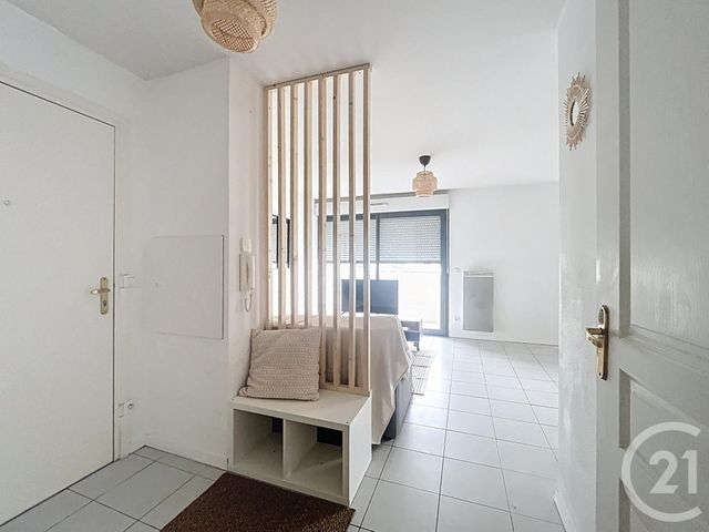 Appartement T3 à vendre - 3 pièces - 62.96 m2 - BORDEAUX - 33 - AQUITAINE - Century 21 Cabinet Rollin